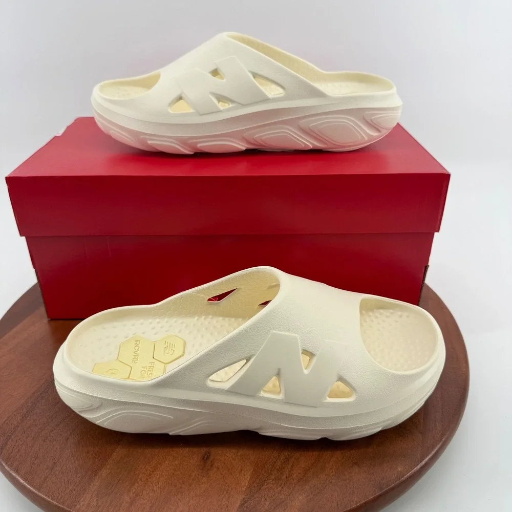New Balance Fresh Foam RCVRY Slide Beige Athletic Recovery Sandal Men's 11 NIB